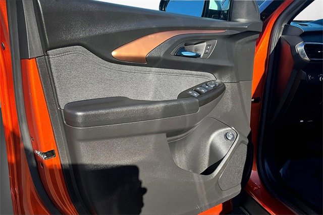 Used 2023 Chevrolet TrailBlazer ACTIV w/ Sun and Liftgate Package image 17