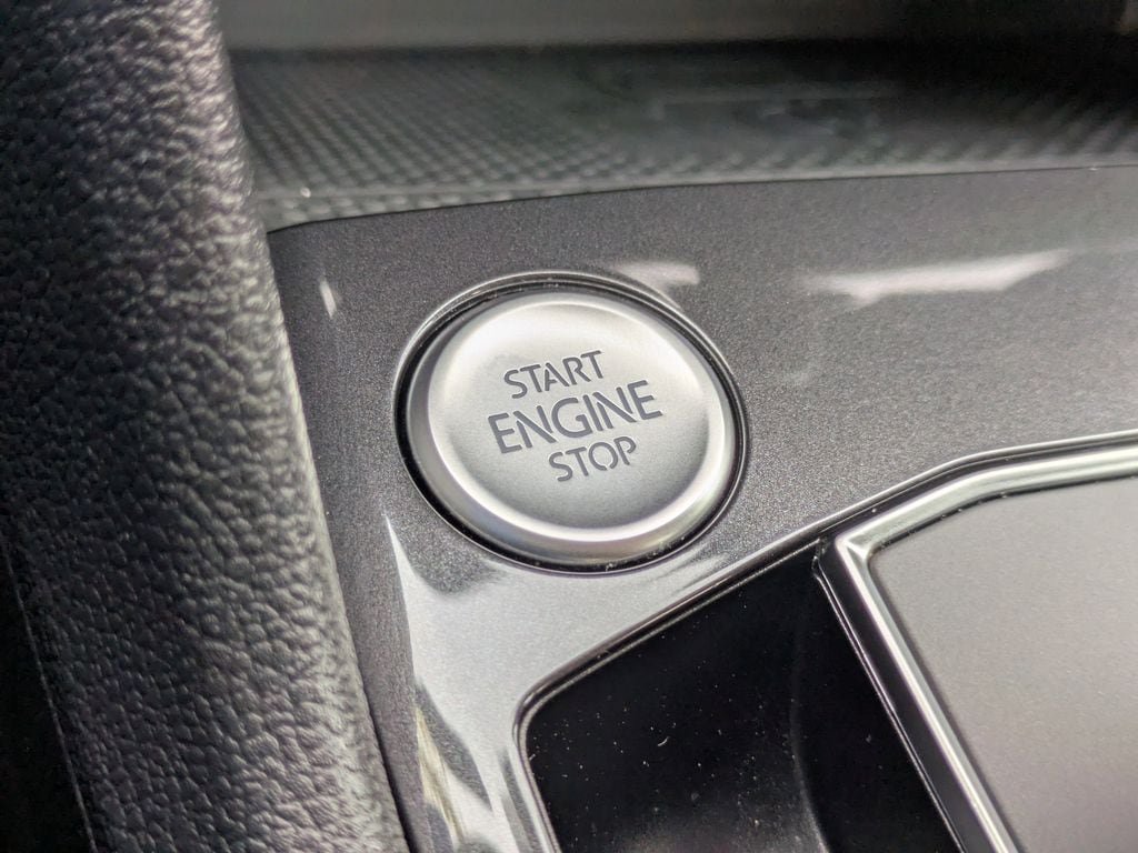 Certified 2021 Volkswagen Tiguan SE AWD/4WD image 27