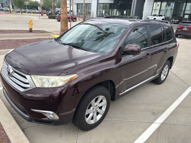 Used 2011 Toyota Highlander SE
