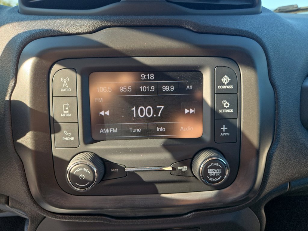 Used 2020 Jeep Renegade Sport w/ Sport Appearance Group AWD/4WD image 17