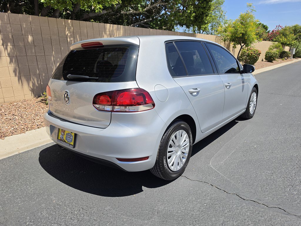 Used 2012 Volkswagen Golf 4-Door image 3