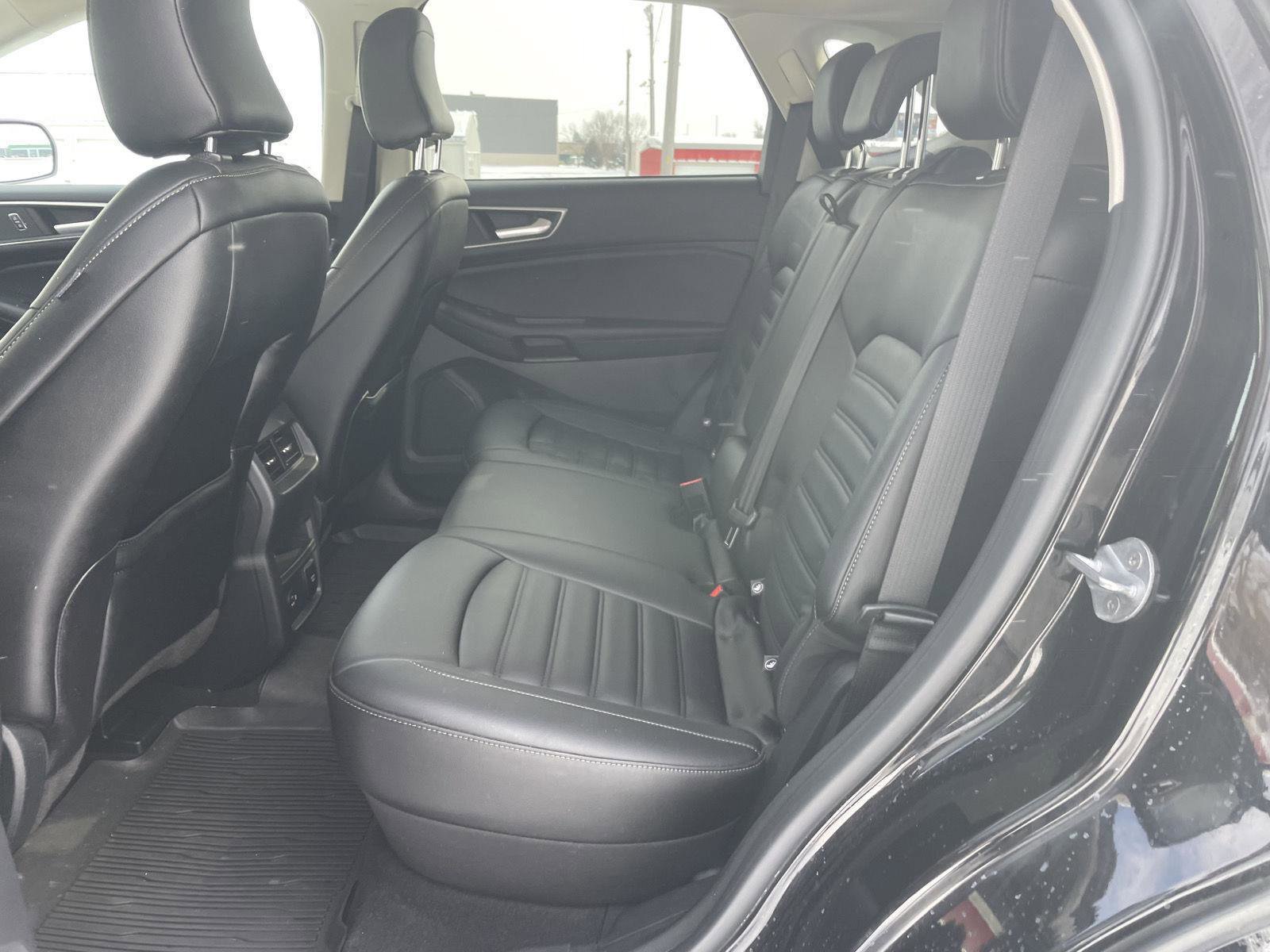 Used 2022 Ford Edge SEL w/ Convenience Package image 21