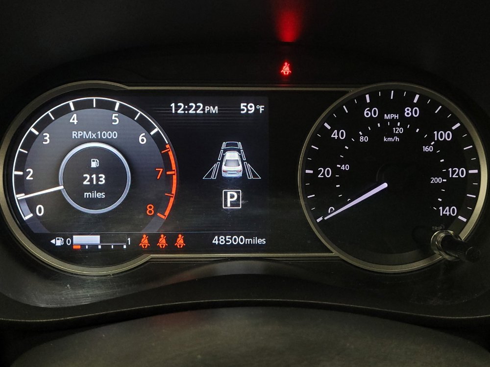 Used 2022 Nissan Versa SV FWD image 23