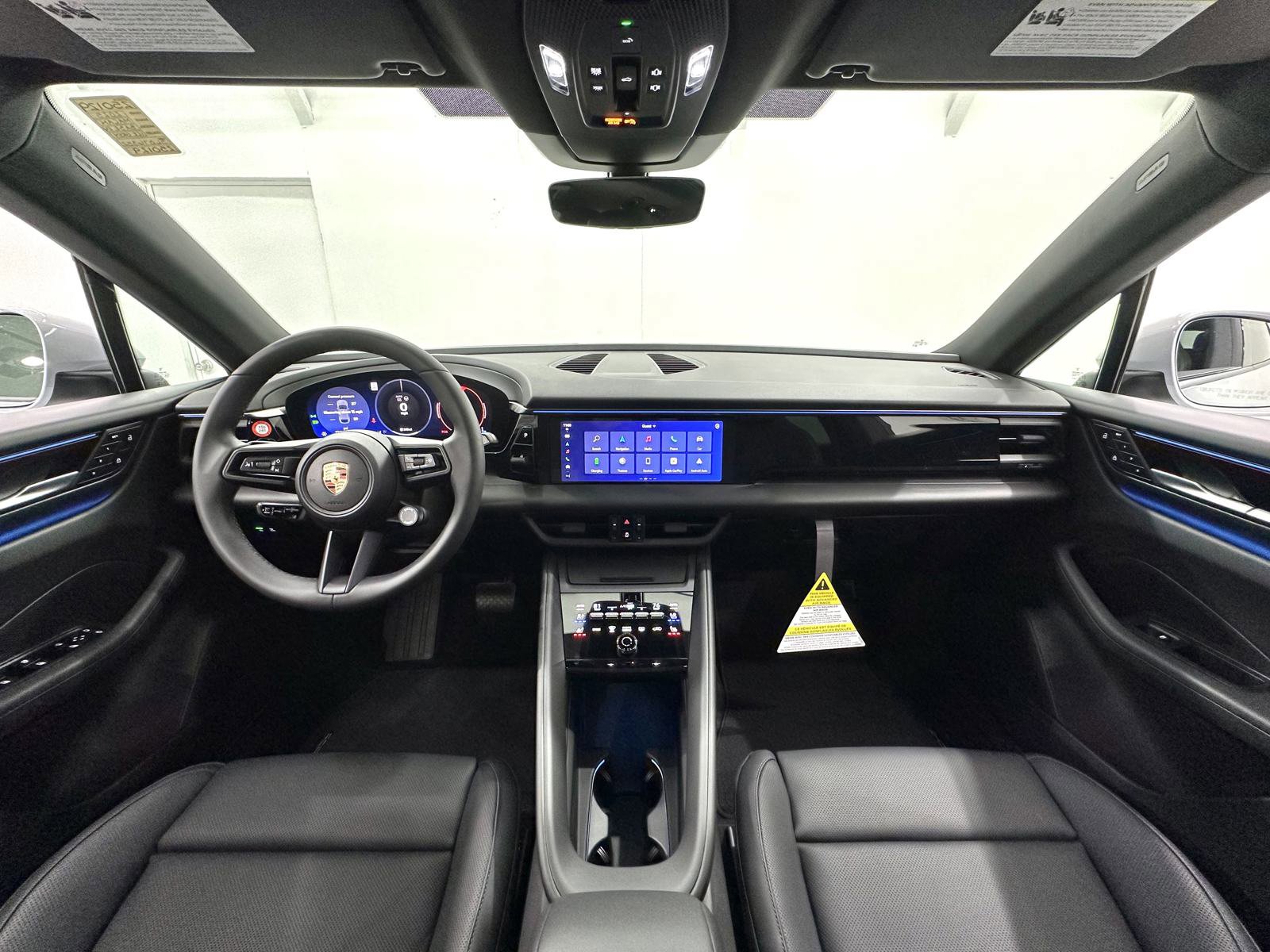 Certified 2025 Porsche Macan Electric image 22