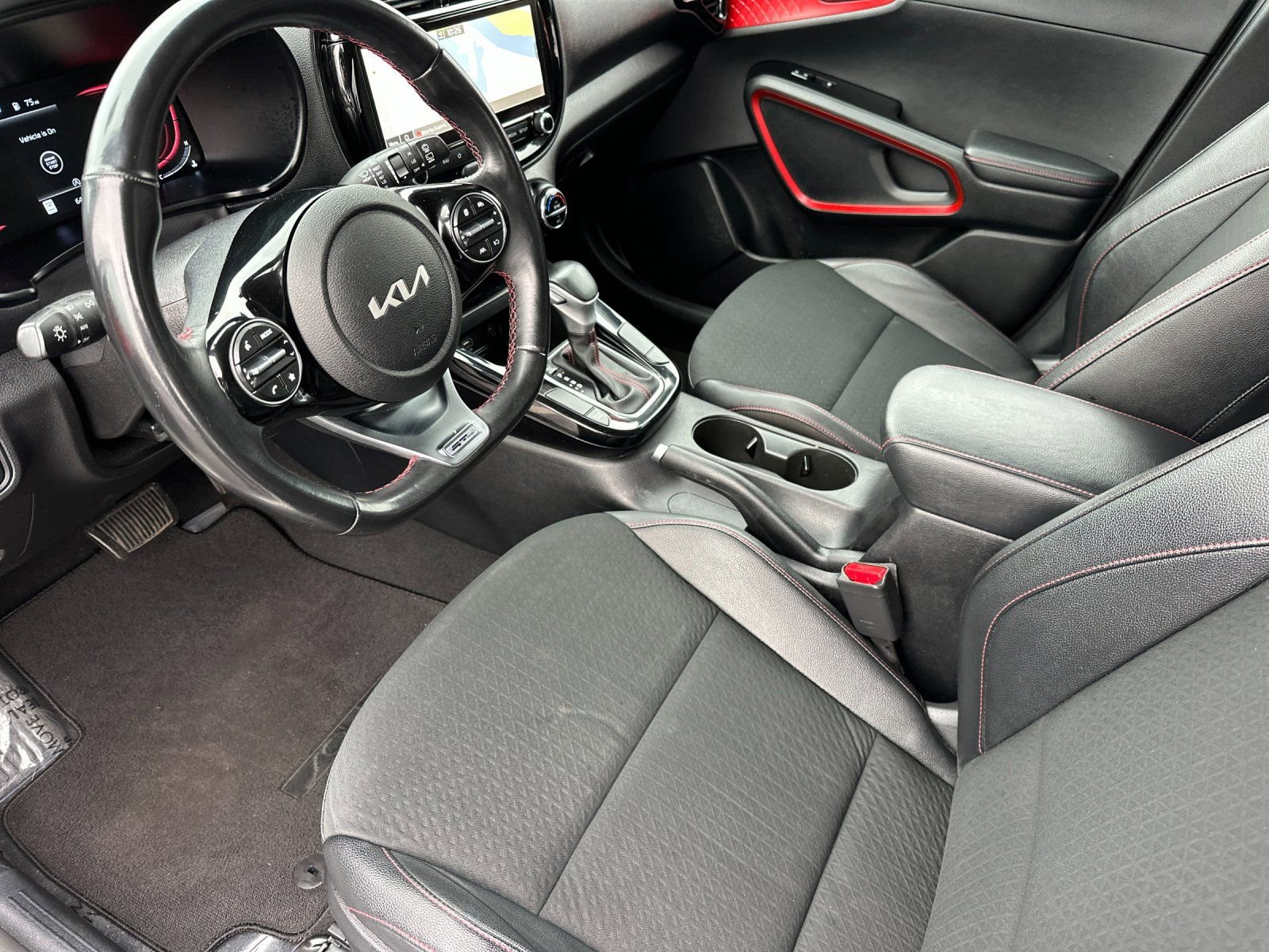 Used 2023 Kia Soul GT-Line image 10