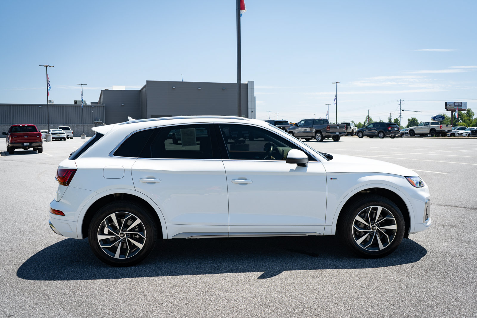 Used 2024 Audi Q5 2.0T Premium Plus AWD/4WD image 11