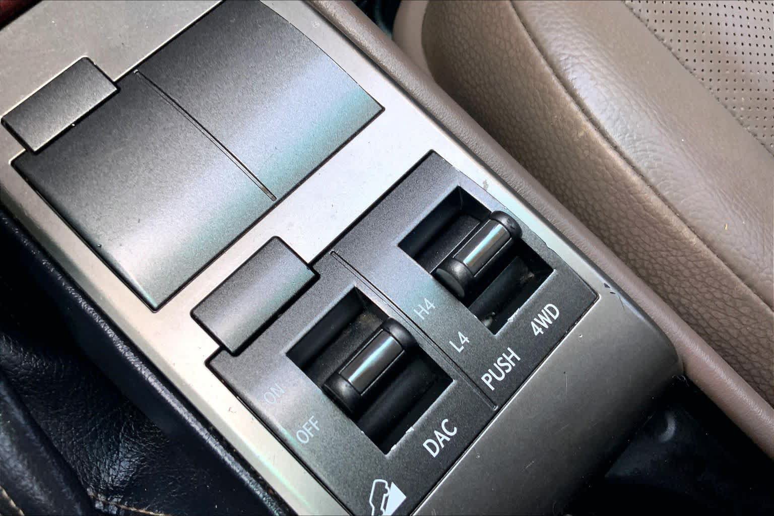 Used 2019 Lexus GX 460 Premium AWD/4WD image 32