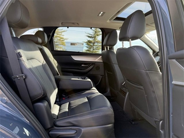 Used 2025 MAZDA CX-70 3.3 Turbo w/ Preferred Package image 12