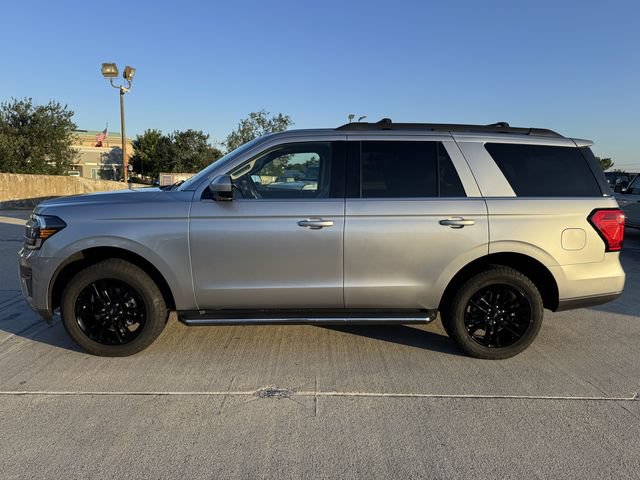 Used 2023 Ford Expedition XLT AWD/4WD image 8