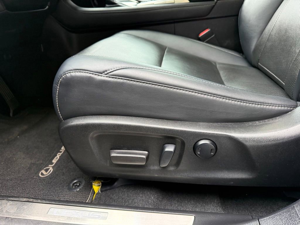 Used 2019 Lexus RX 350 AWD w/ Navigation Package image 16
