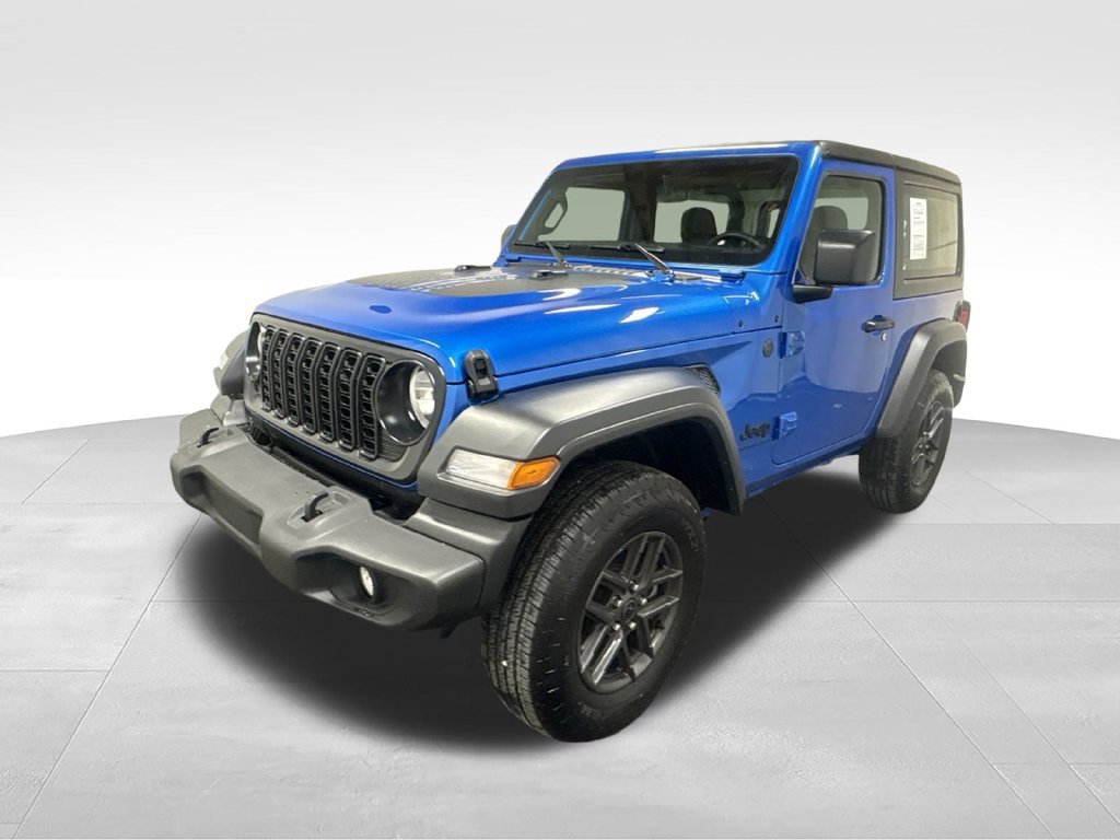 Used 2026 Jeep Wrangler Sport AWD/4WD image 3