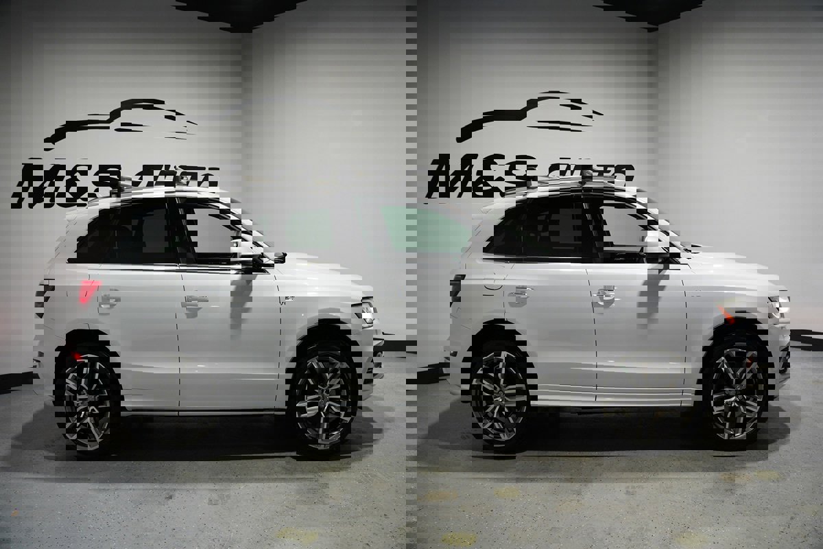 Used 2017 Audi SQ5 Premium Plus w/ Technology Package image 14