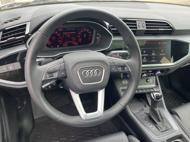 Used 2025 Audi Q3 2.0T Premium w/ Convenience Package image 37