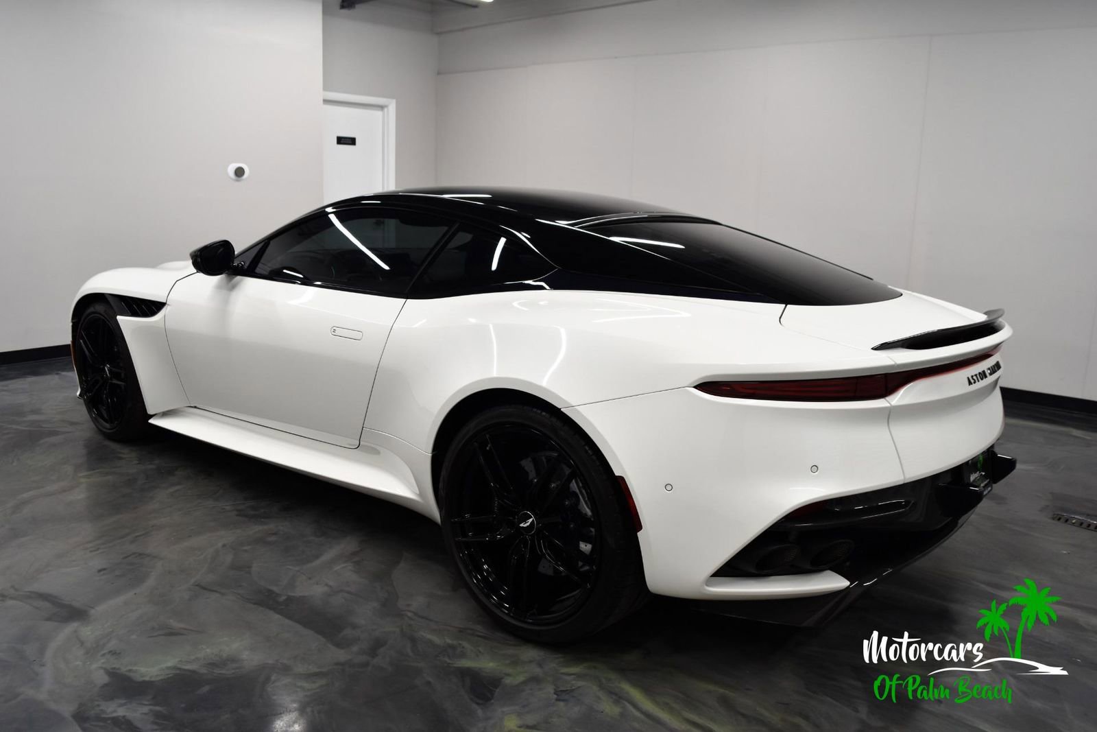 Used 2019 Aston Martin DBS Superleggera image 7