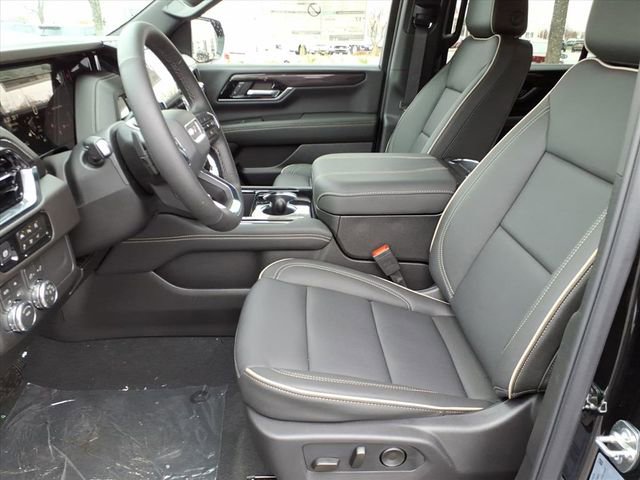 New 2026 GMC Yukon Elevation w/ LPO, Floor Liner Package AWD/4WD image 5