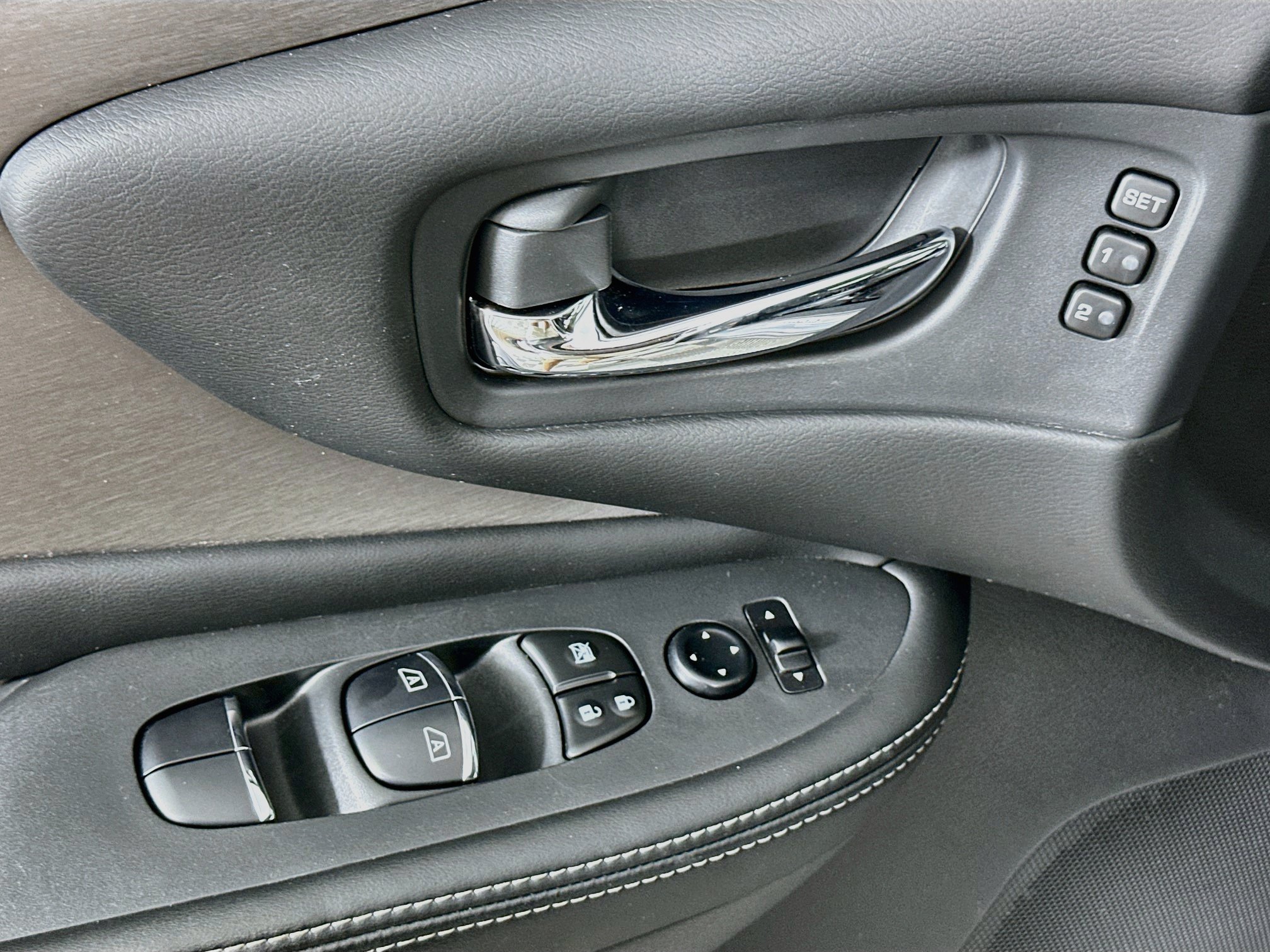 Used 2023 Nissan Murano SL w/ SL Moonroof Package FWD image 15