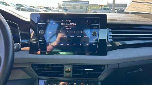 Used 2025 Volkswagen Jetta SE image 20