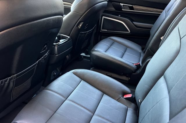Used 2021 Kia Telluride EX w/ EX Premium Package AWD/4WD image 14
