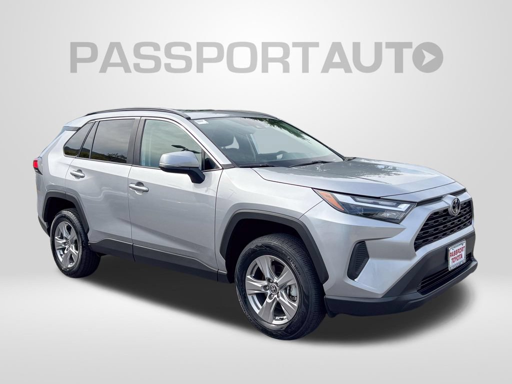 Used 2025 Toyota RAV4 XLE w/ Convenience Package AWD/4WD image 12