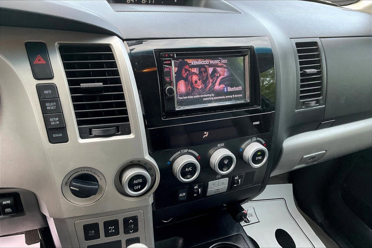 Used 2008 Toyota Sequoia Limited AWD/4WD image 9