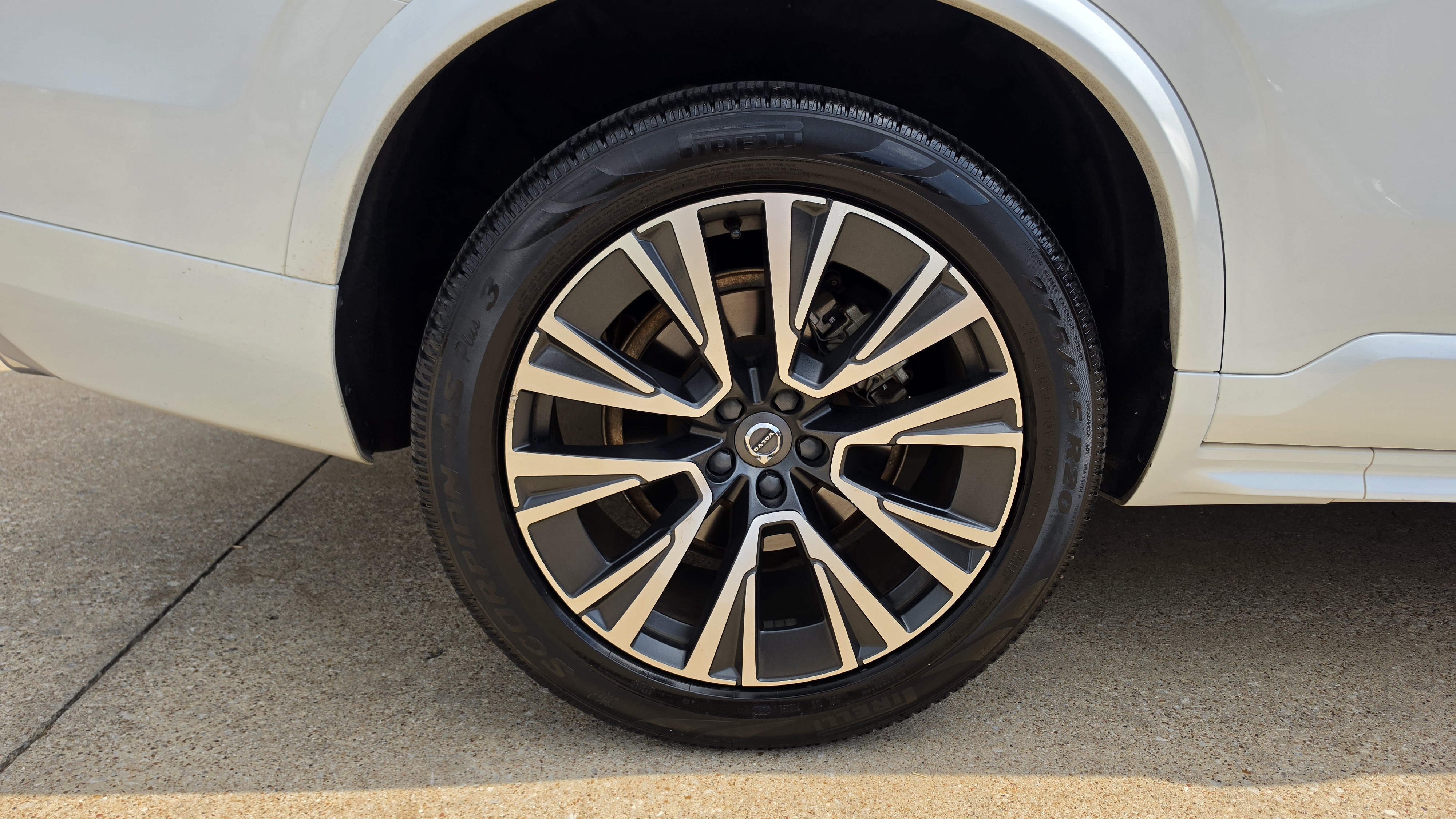 Used 2020 Volvo XC90 T6 Momentum AWD/4WD image 15