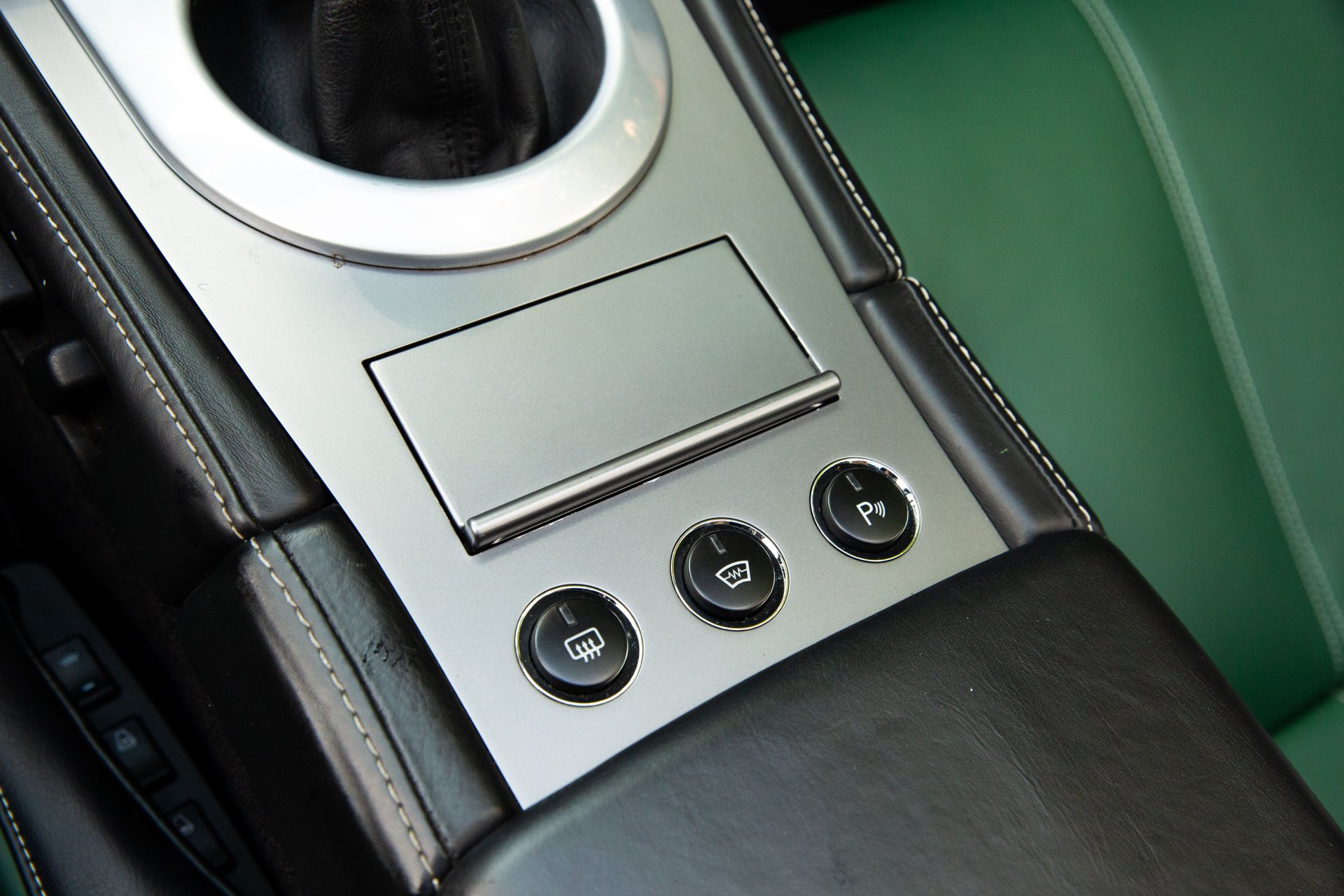 Used 2007 Aston Martin DB9 Volante RWD image 45