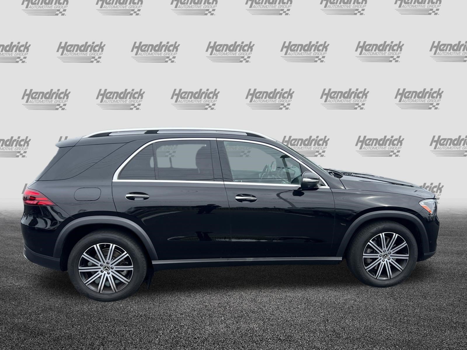 Certified 2025 Mercedes-Benz GLE 450e 4MATIC image 11