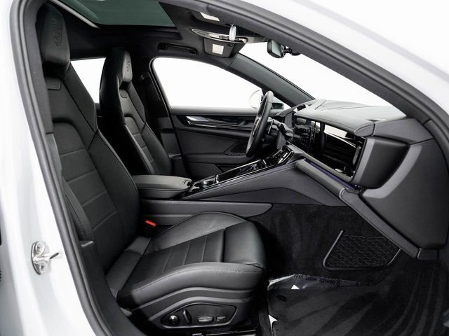 Certified 2025 Porsche Panamera 4 image 23