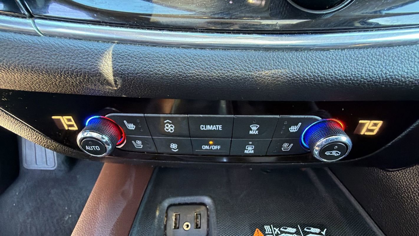 Used 2018 Buick Enclave Avenir w/ Avenir Technology Package image 23