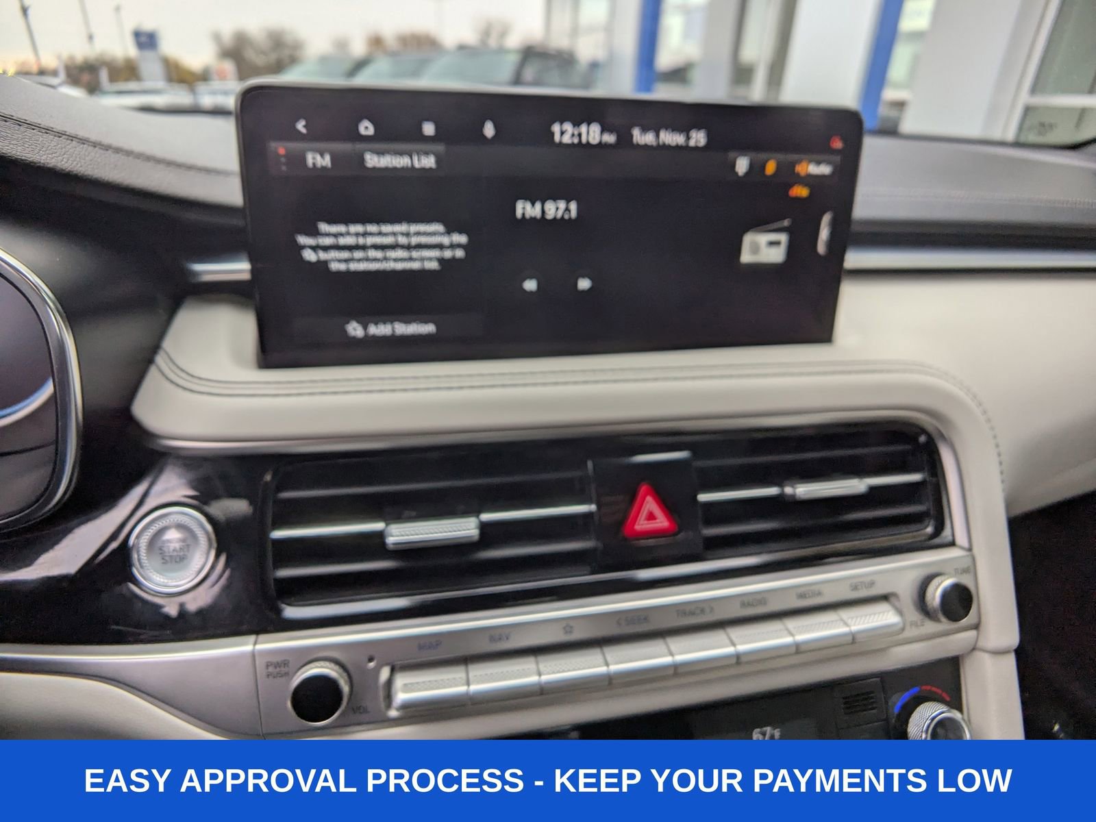 Used 2024 Genesis G70 2.5T image 23