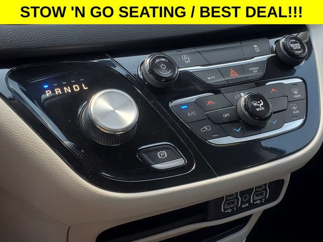 Used 2023 Chrysler Voyager LX FWD image 20