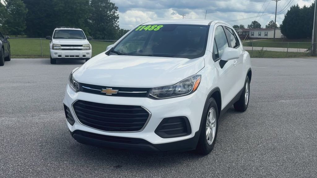 Used 2020 Chevrolet Trax LS w/ Tint and Cruise Package FWD image 3