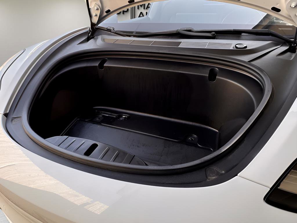 Used 2020 Tesla Model 3 Performance image 22