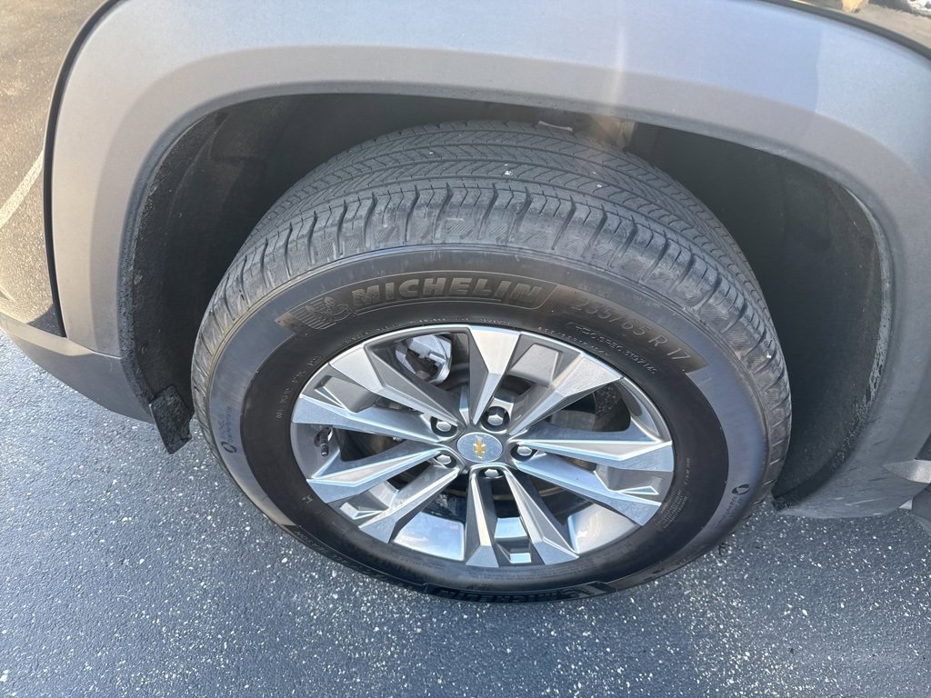 Certified 2025 Chevrolet Equinox LT image 25