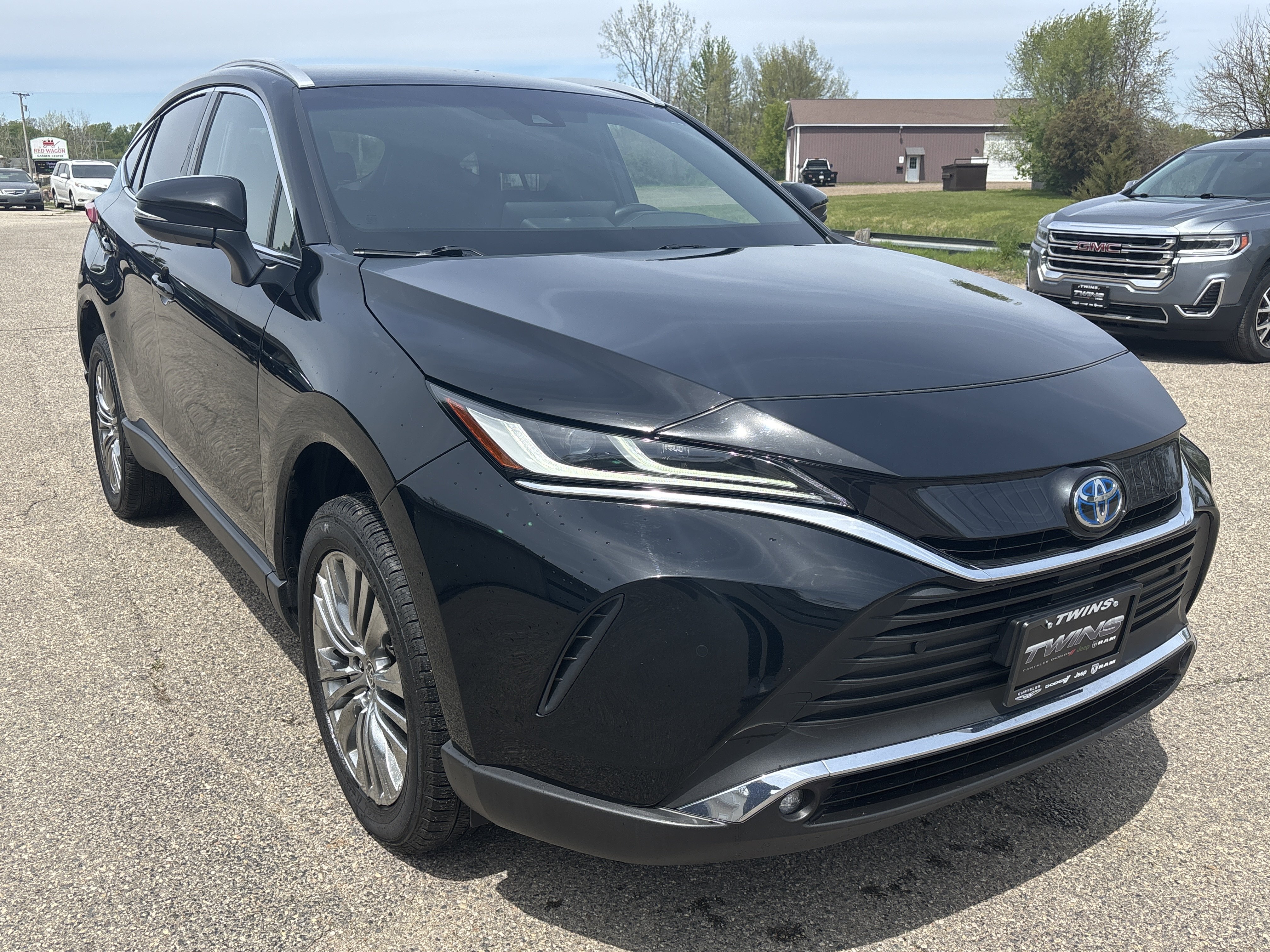 Used 2023 Toyota Venza XLE