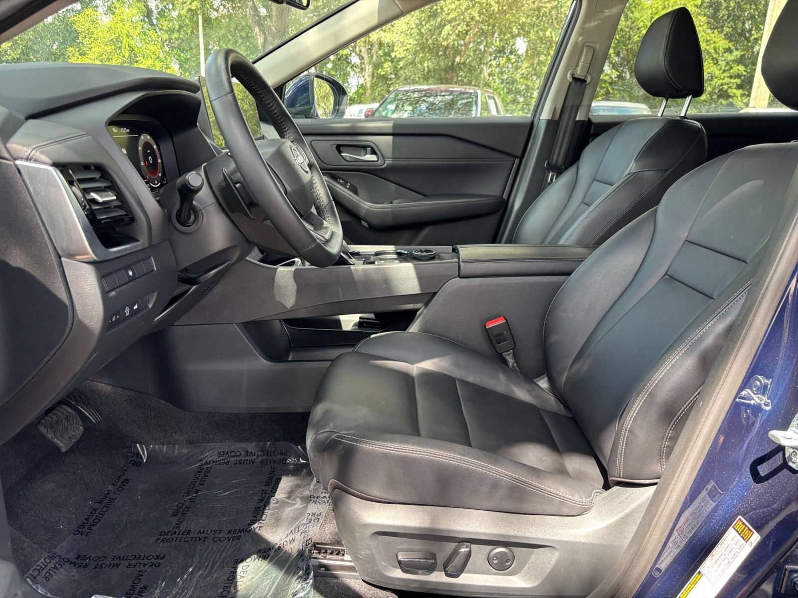Used 2026 Nissan Rogue SL AWD/4WD image 28