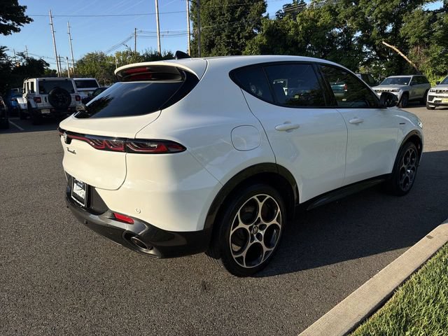 Used 2024 Alfa Romeo Tonale Veloce AWD/4WD image 8