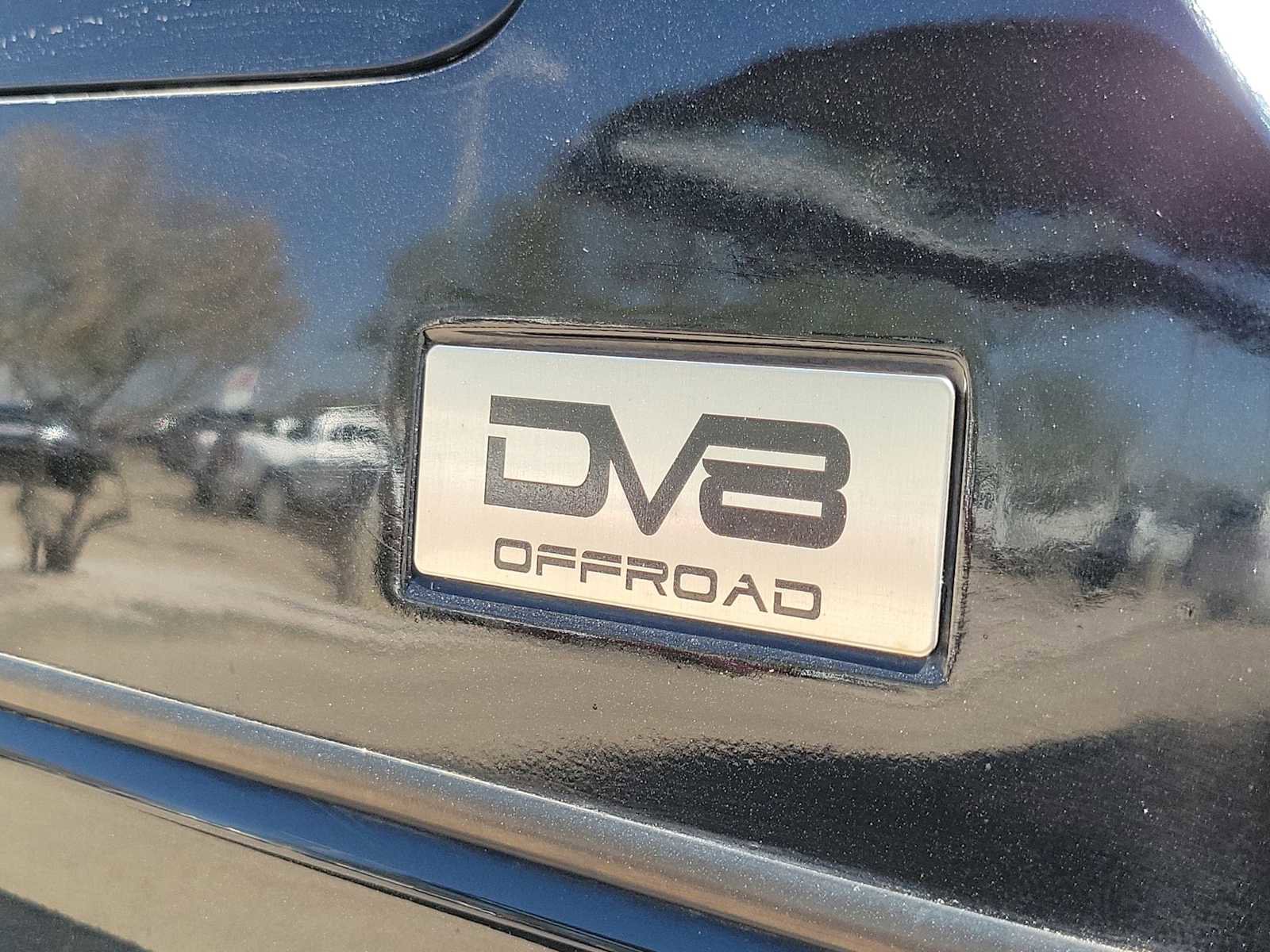 Used 2015 Jeep Wrangler Unlimited Sahara w/ Connectivity Group image 3