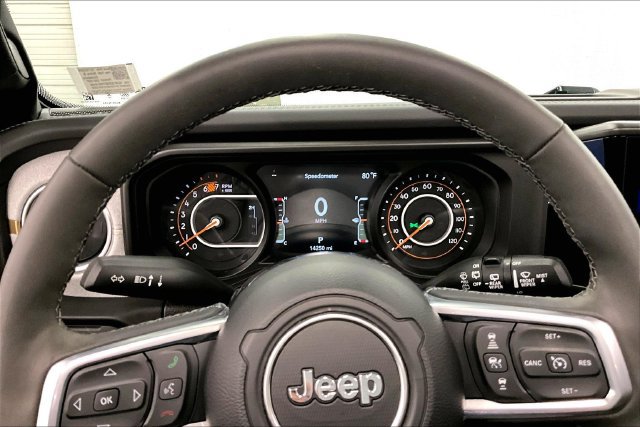 Used 2026 Jeep Wrangler Unlimited Sahara AWD/4WD image 29