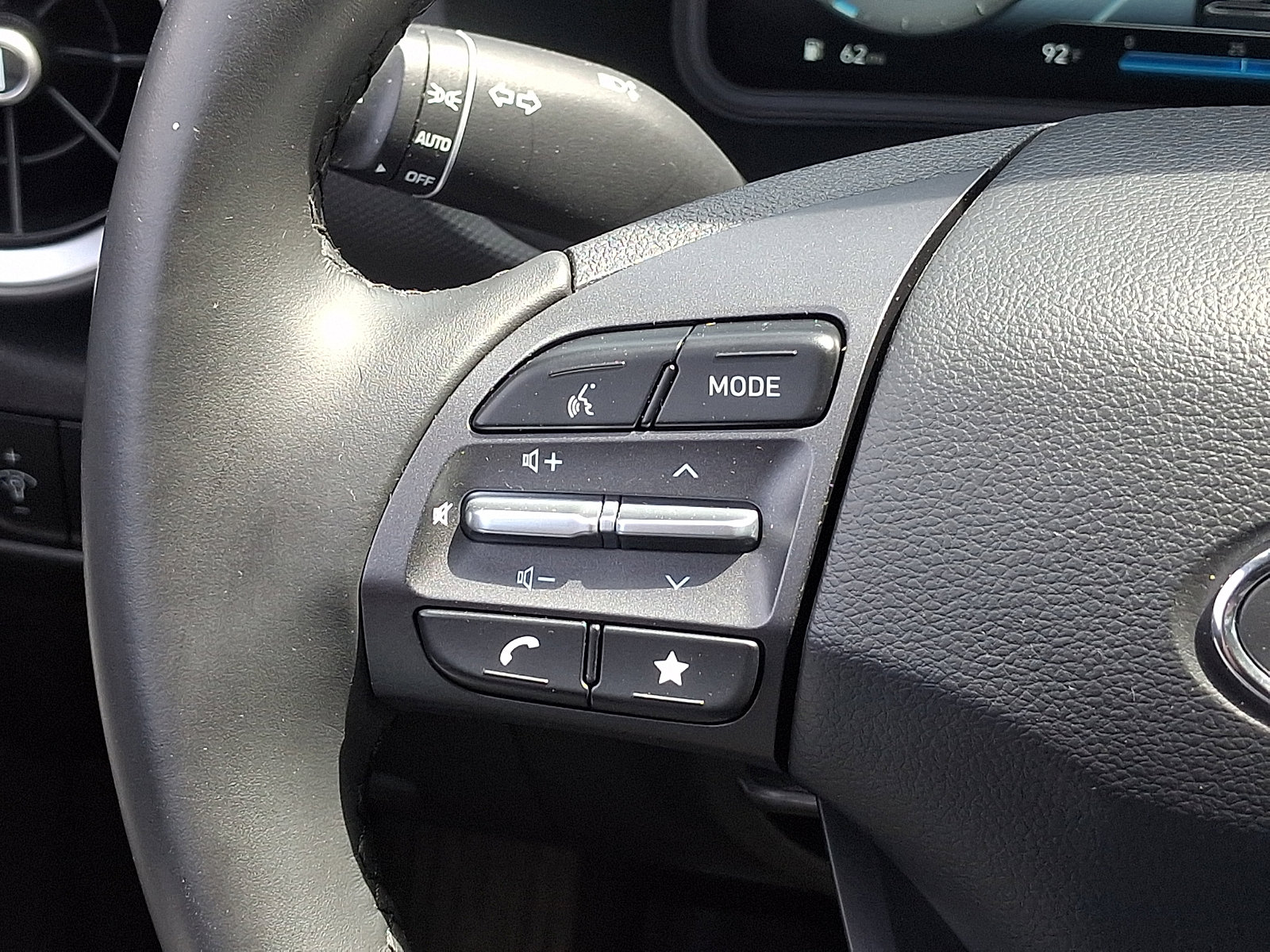 Used 2023 Hyundai Kona Limited image 22