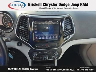 Used 2020 Jeep Cherokee Limited image 11