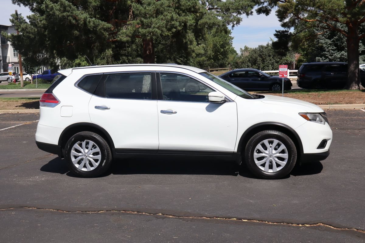 Used 2015 Nissan Rogue S AWD/4WD image 3