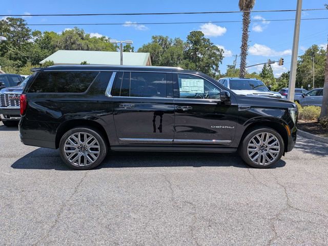 New 2026 GMC Yukon XL Denali Ultimate w/ LPO, Floor Liner Package AWD/4WD image 4
