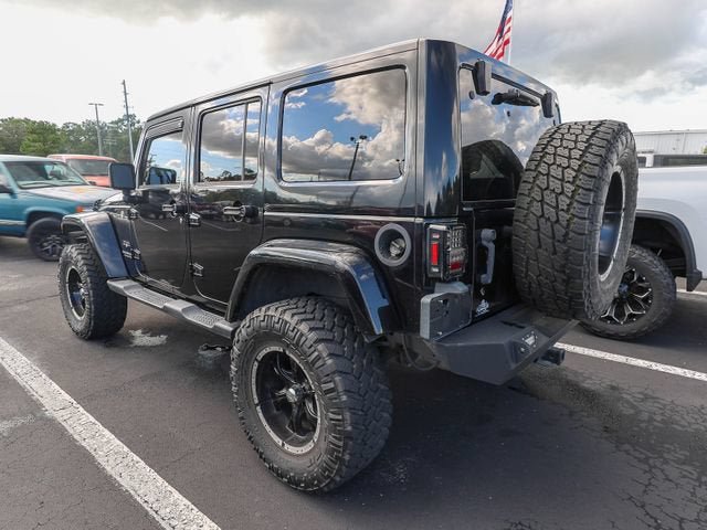Used 2016 Jeep Wrangler Unlimited Sahara w/ Connectivity Group AWD/4WD image 3