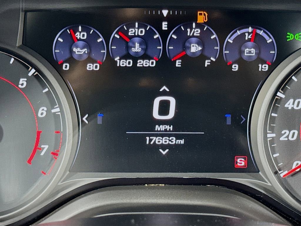 Used 2021 Chevrolet Camaro SS RWD image 21