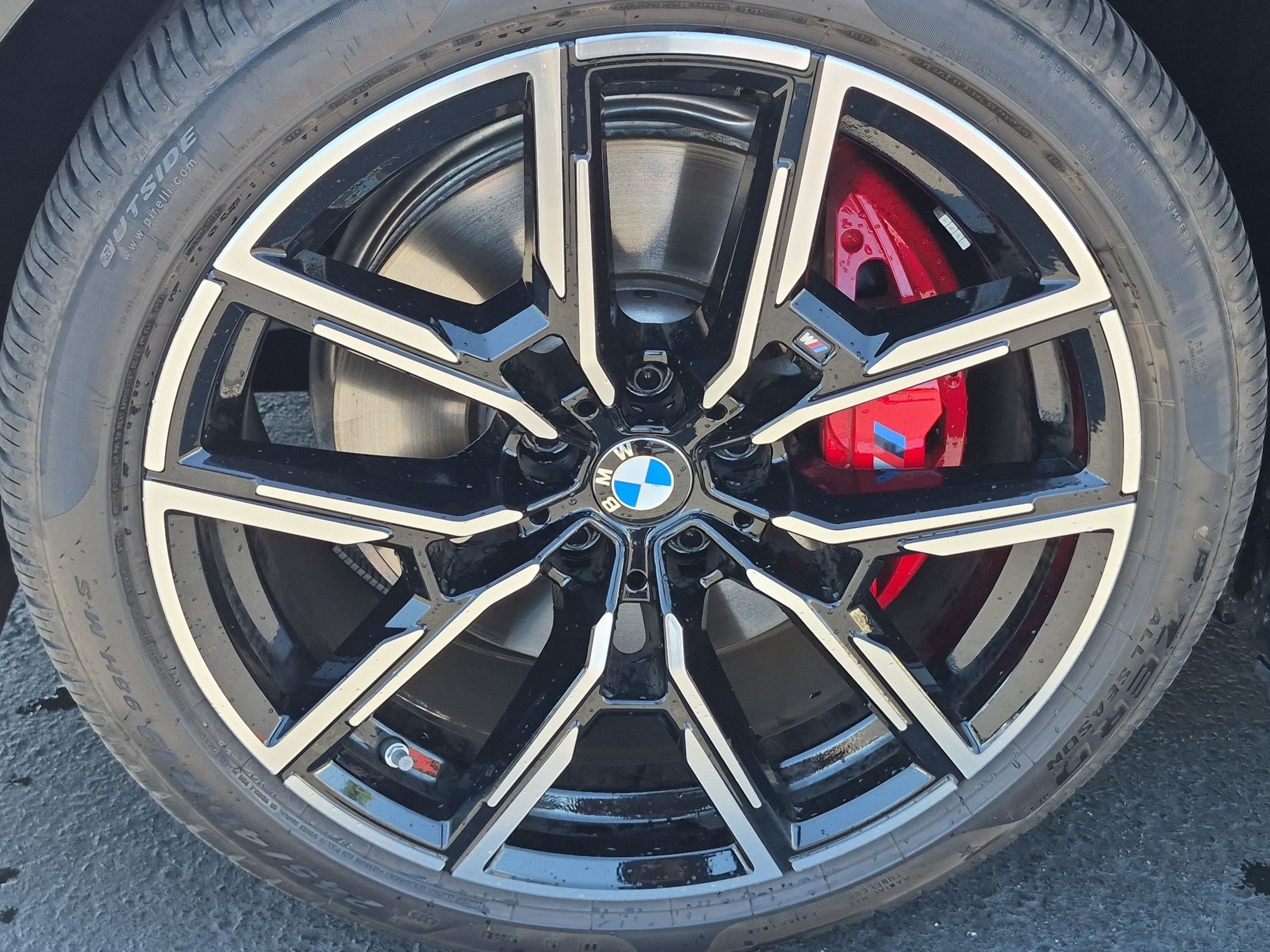 Used 2026 BMW i4 xDrive40i w/ M Sport Package AWD/4WD image 13