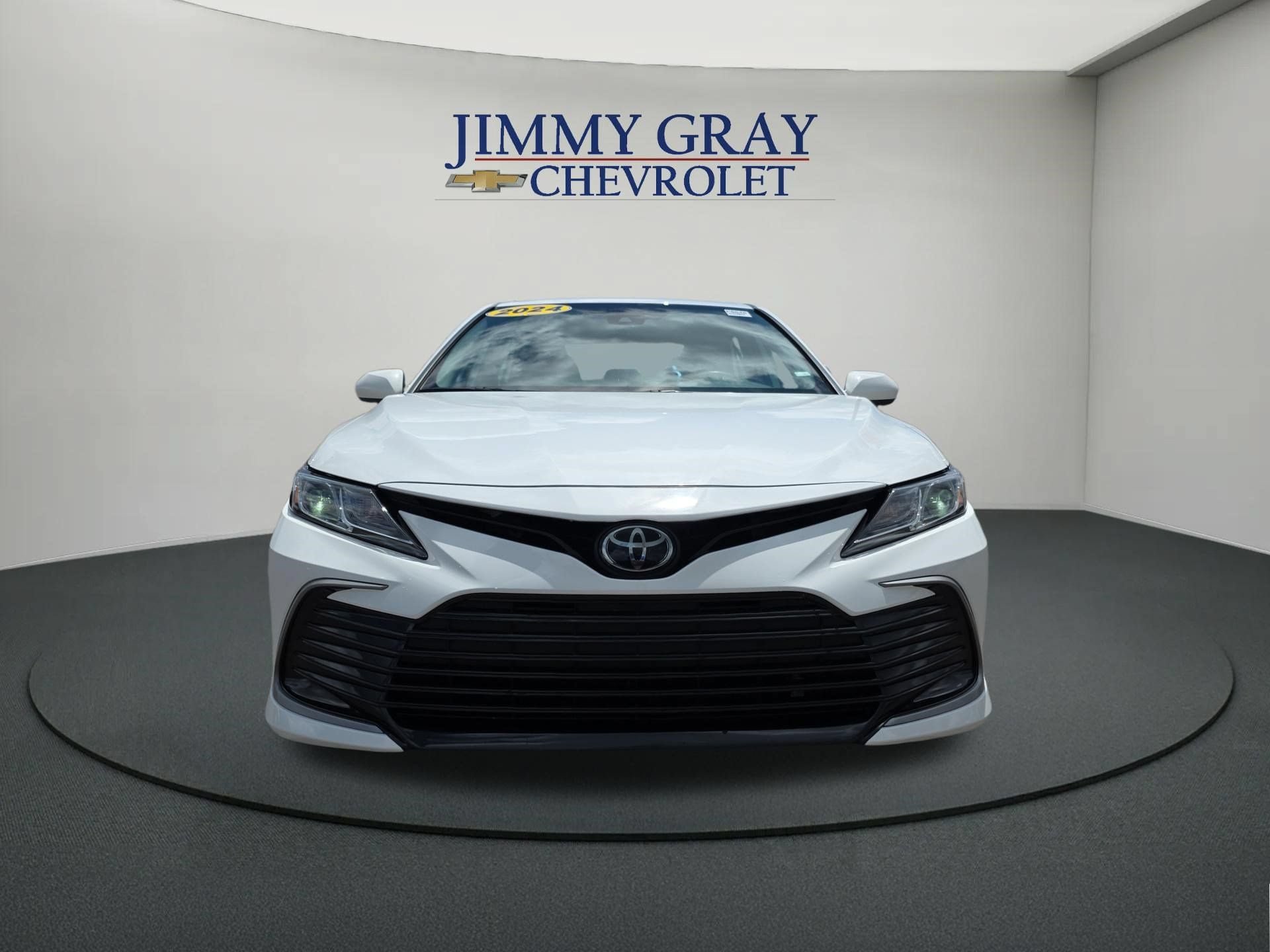 Used 2024 Toyota Camry LE FWD image 8
