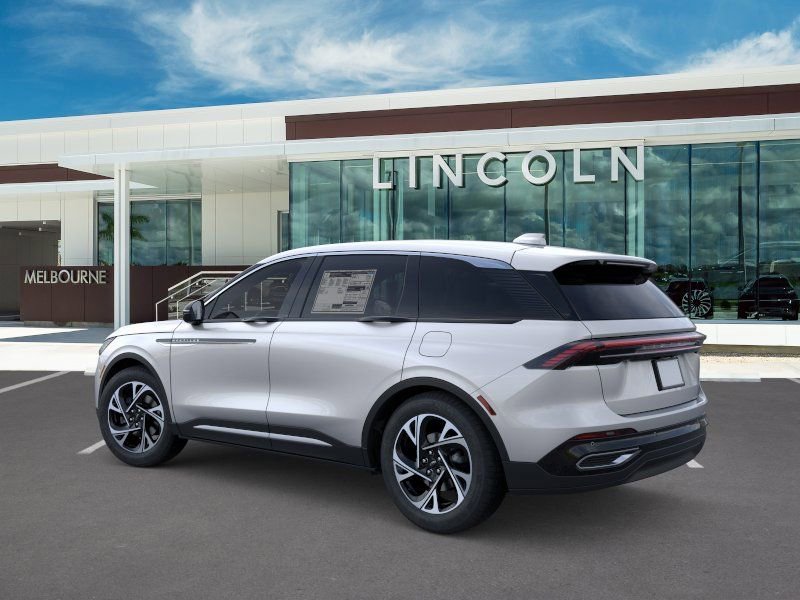 New 2026 Lincoln Nautilus Premier AWD/4WD image 4