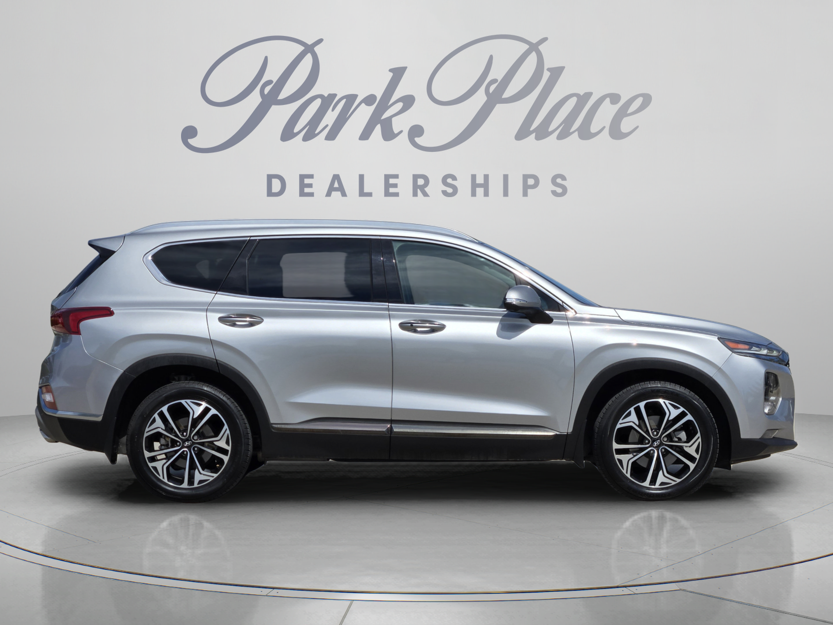 Used 2020 Hyundai Santa Fe Limited w/ Cargo Package FWD image 6