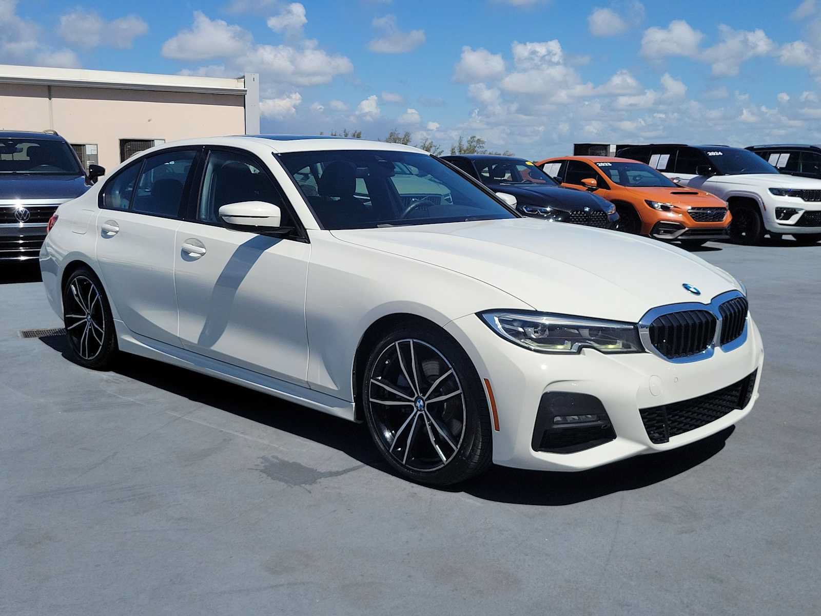 Used 2019 BMW 330i Sedan w/ M Sport Package RWD image 14
